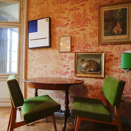 19th Century Artistic Mansion With Garden Nyaraló Bayeux