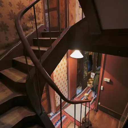19th Century Artistic Mansion With Garden Bayeux