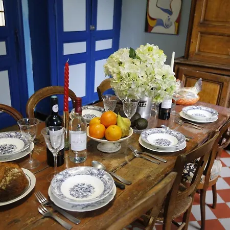19th Century Artistic Mansion With Garden Nyaraló *