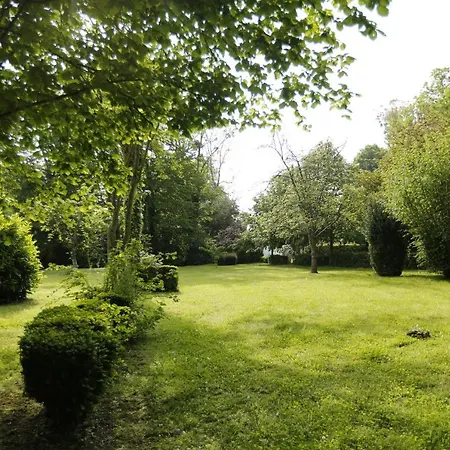 19th Century Artistic Mansion With Garden Bayeux