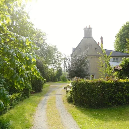 19th Century Artistic Mansion With Garden Nyaraló *